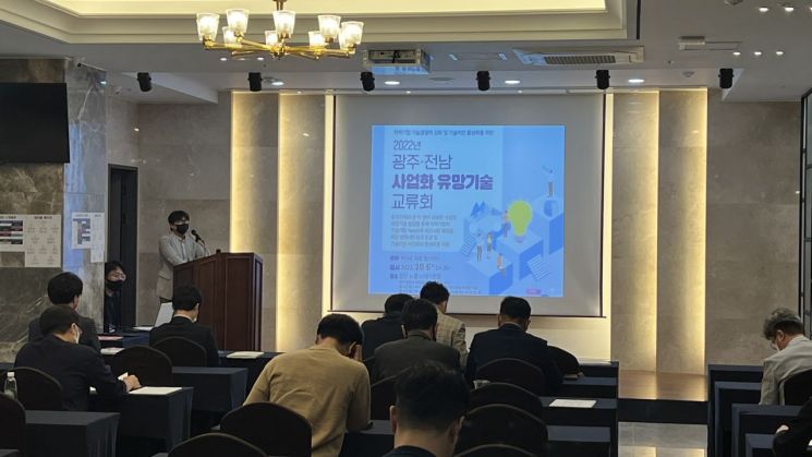 이디리서치 이미지