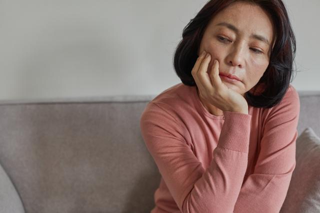 괜스레 이미지