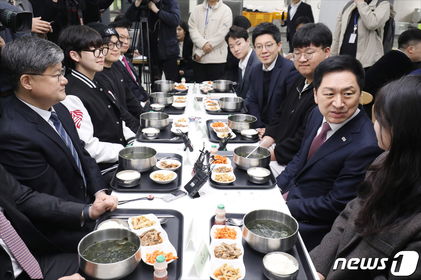 경희대학교(푸른솔문화관) 이미지