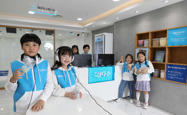 폴리스튜디오 이미지