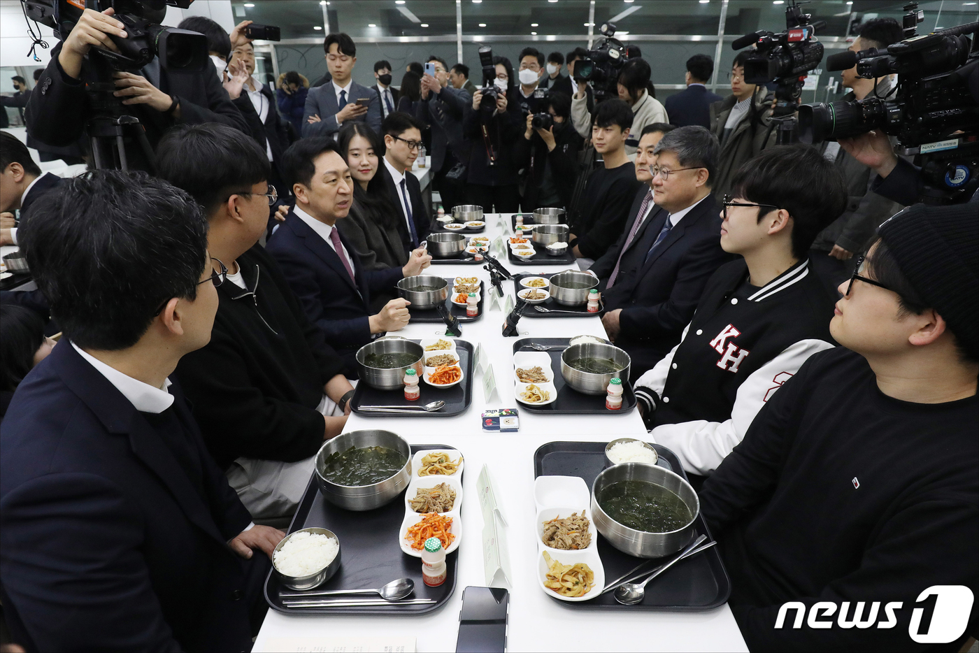 경희대학교(푸른솔문화관) 이미지