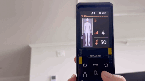 세라젬 척추 의료기기 V7 메디테크 ⓒ News1 이민주 기자