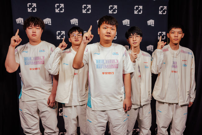 누플레이 이미지