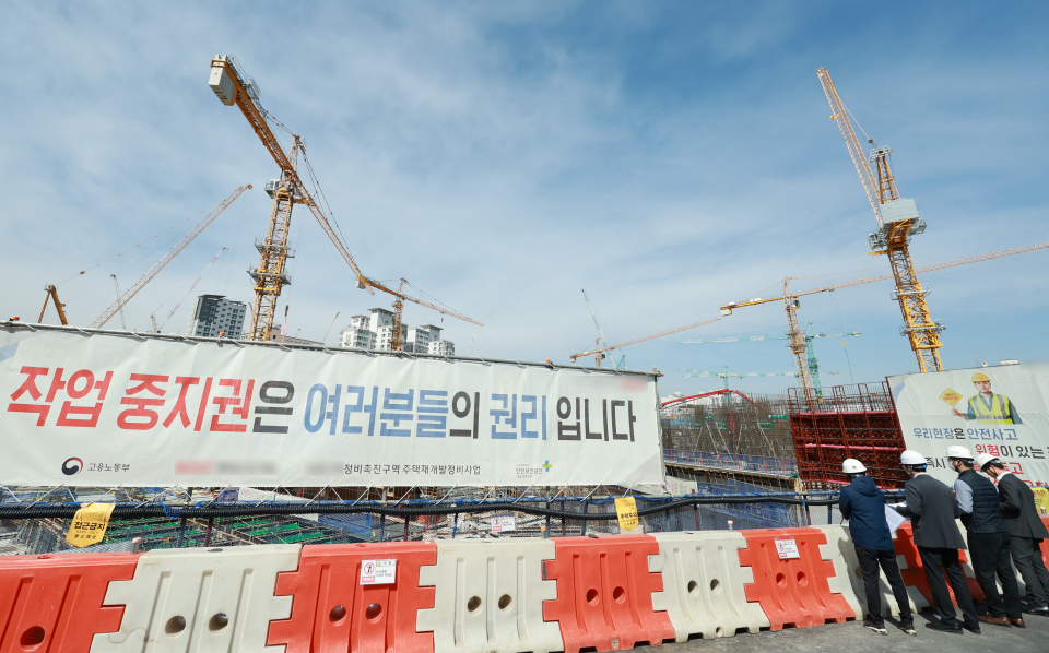 크레인 이미지