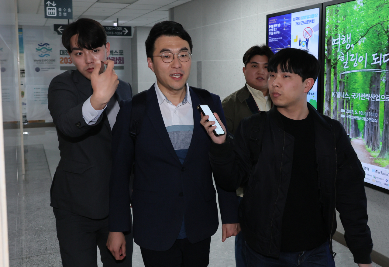 김진의원 이미지
