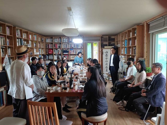학생의집서점 이미지