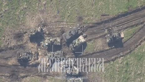 러시아군은 9일 우크라이나 남부 자포리자 주의 전장에서 서방이 제공한 수 대의 레오파르트2 독일 전차와 미제 브래들리 전투장갑차량 등이 파괴되는 동영상을  선전(宣傳)용으로 공개했다./트위터