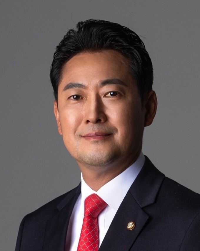 장동혁 이미지
