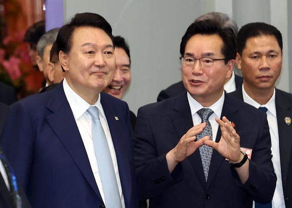 윤푸드 이미지