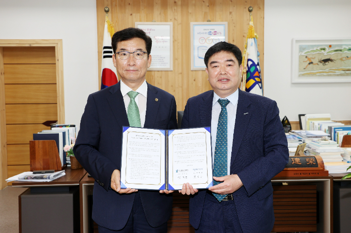 ㈜천재교과서 이미지