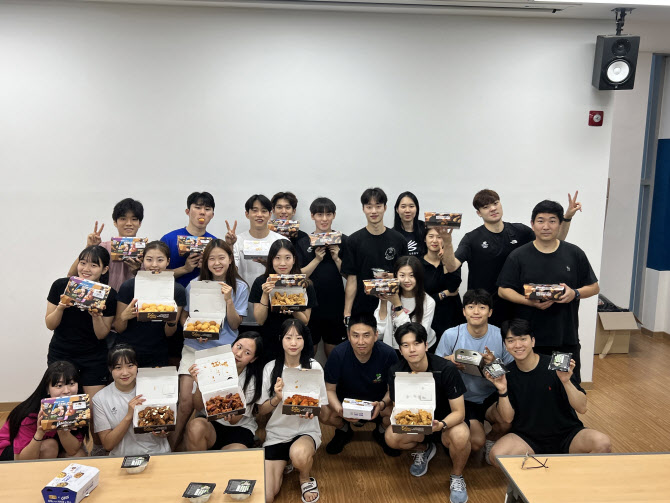웰컴치킨 이미지