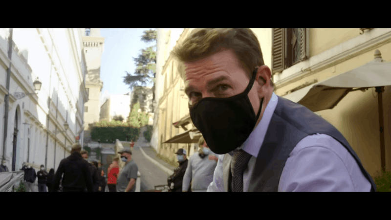 ‘미션 임파서블: 데드 레코닝 PART ONE’. 주인공 에단 헌트 역의 톰 크루즈가 BMW 5시리즈를 타고 추격전을 펼치고 있다. [파라마운트 픽쳐스]