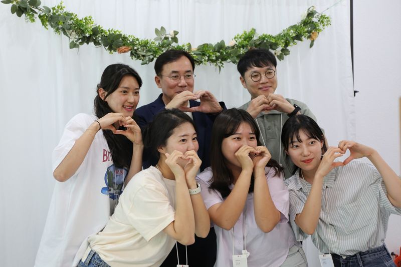 컴앤컴 이미지