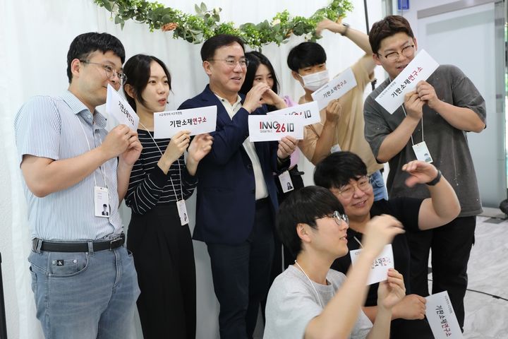컴앤컴 이미지