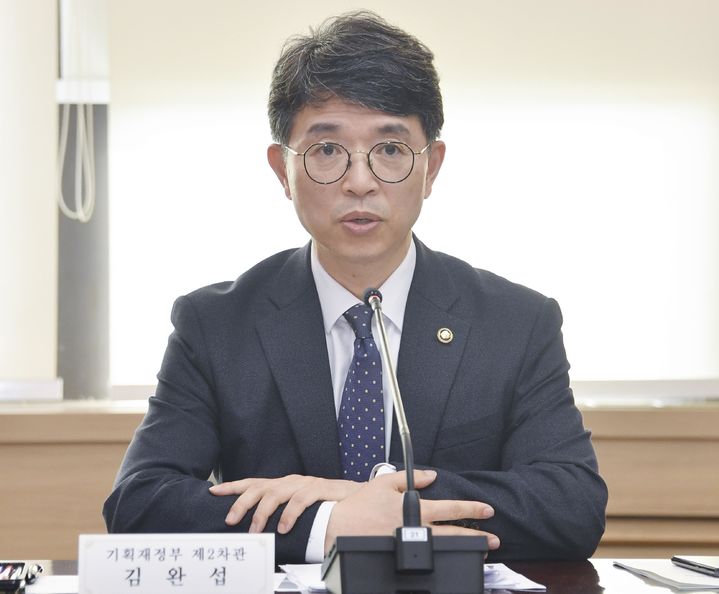 김완섭 이미지