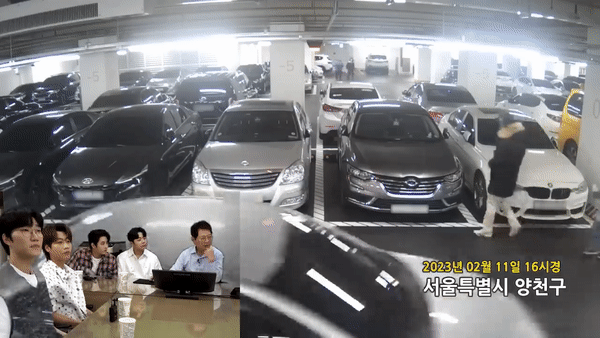 볼일을 보고 돌아온 회색 차의 주인은 두 차례 문콕을 하고 옆 차에 욕설 낙서를 남겼다. 이후 한 번 더 문콕을 한 뒤 주차장을 떠났다. (유튜브 '한문철 TV')