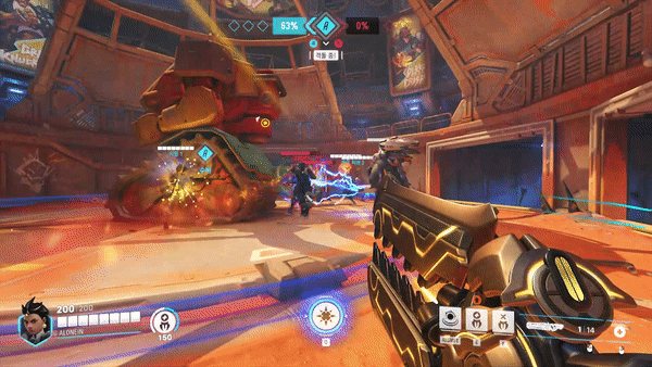 일리아리가 궁극기 ‘태양 작렬’을 사용해 뭉쳐있던 적을 폭파시키는 장면.