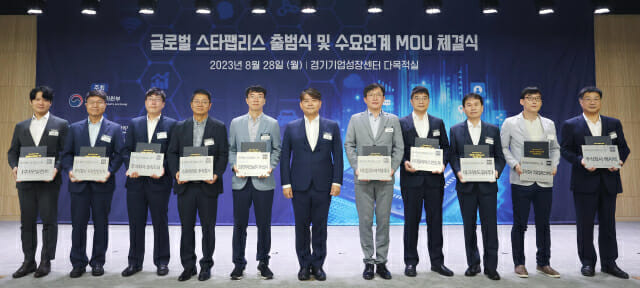 스타테크놀로지 이미지