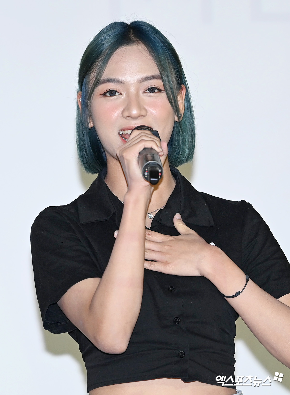 셀라 비 이미지