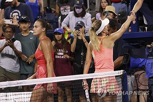 Aryna Sabalenka Advances in 2026 US Open with Straight-Set Win