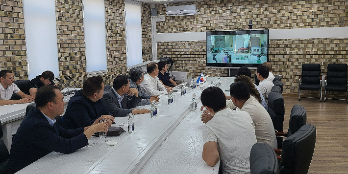 아시아인력 이미지