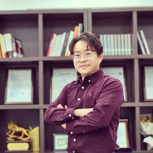 컴즈컴즈 이미지