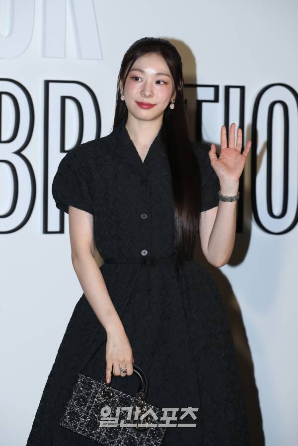 여왕의손 이미지