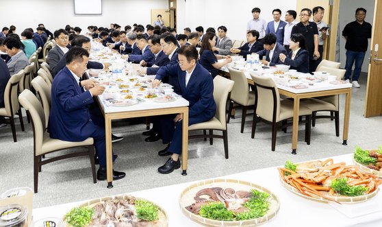 영덕 수산물 전복 이미지