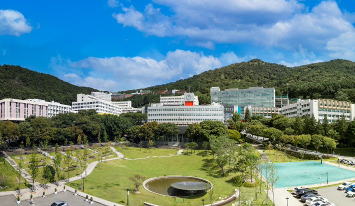 동아대학교 이미지
