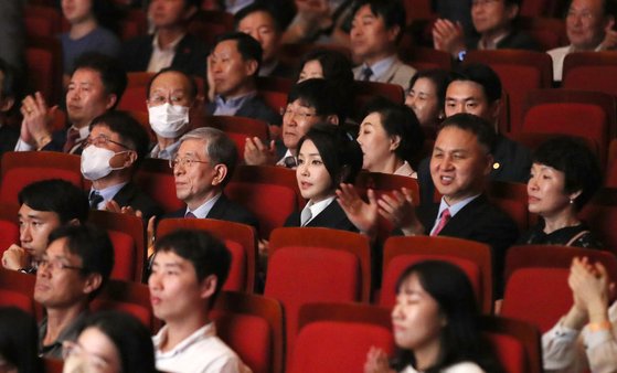 긴여사 이미지