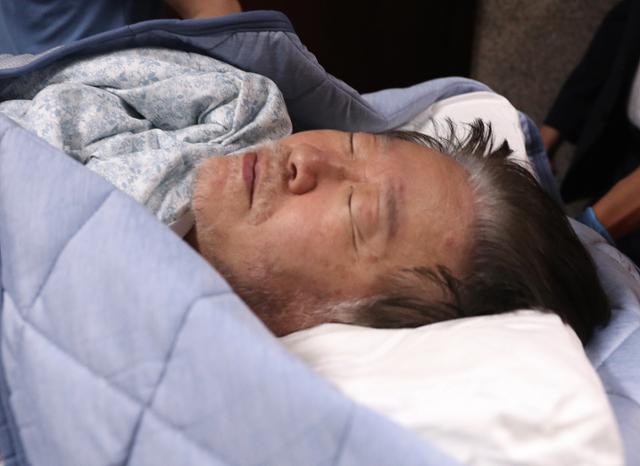 속보] '단식 19일차' 이재명, 건강 악화로 병원 이송