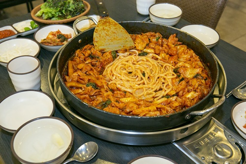 닭갈비볶음 (2인이상)