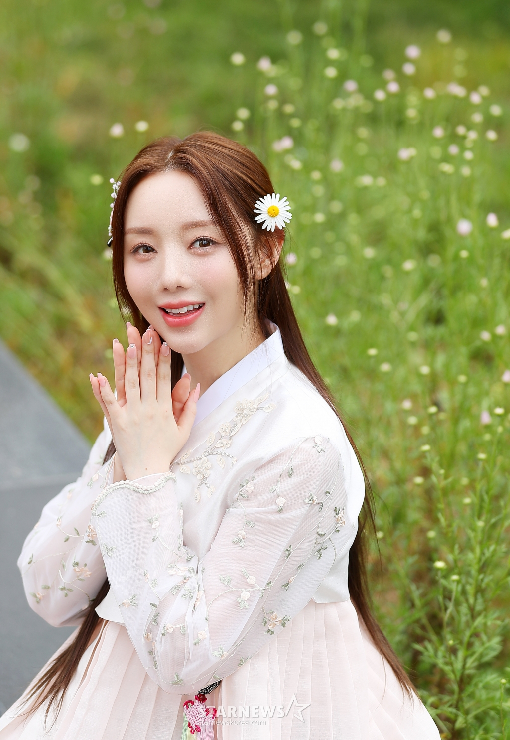 한복소녀 이미지