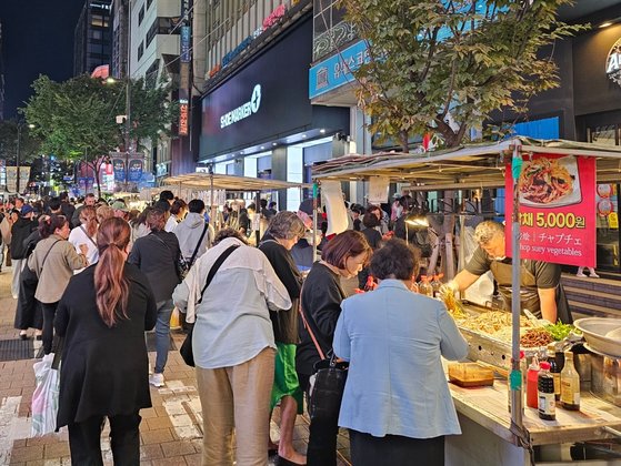 명동탕후루 이미지