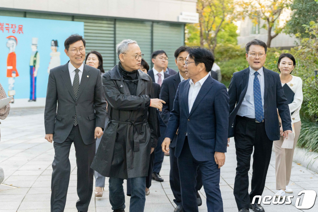 박씨물고온제비 이미지