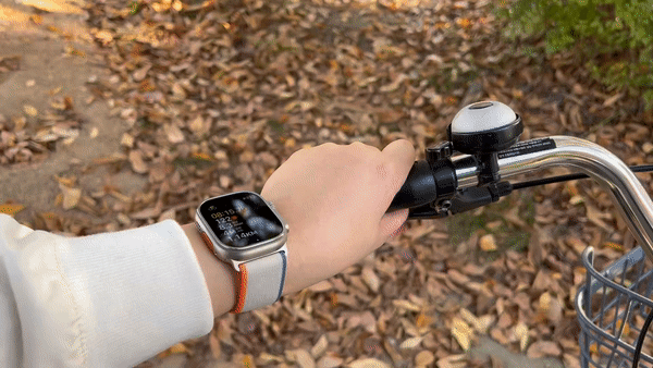 애플워치 울트라2에서 더블탭 제스처 기능을 활용해 팀 쿡의 전화를 받아봤다./사진=백유진 기자 byj@