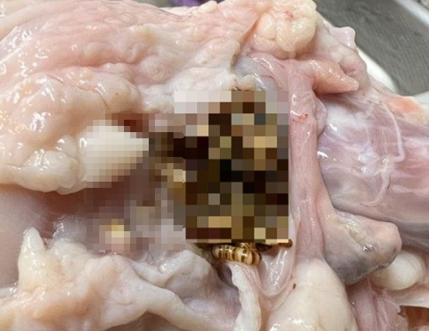 하림생닭통닭 이미지