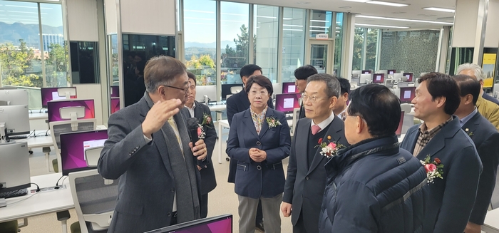 에꼴 이미지