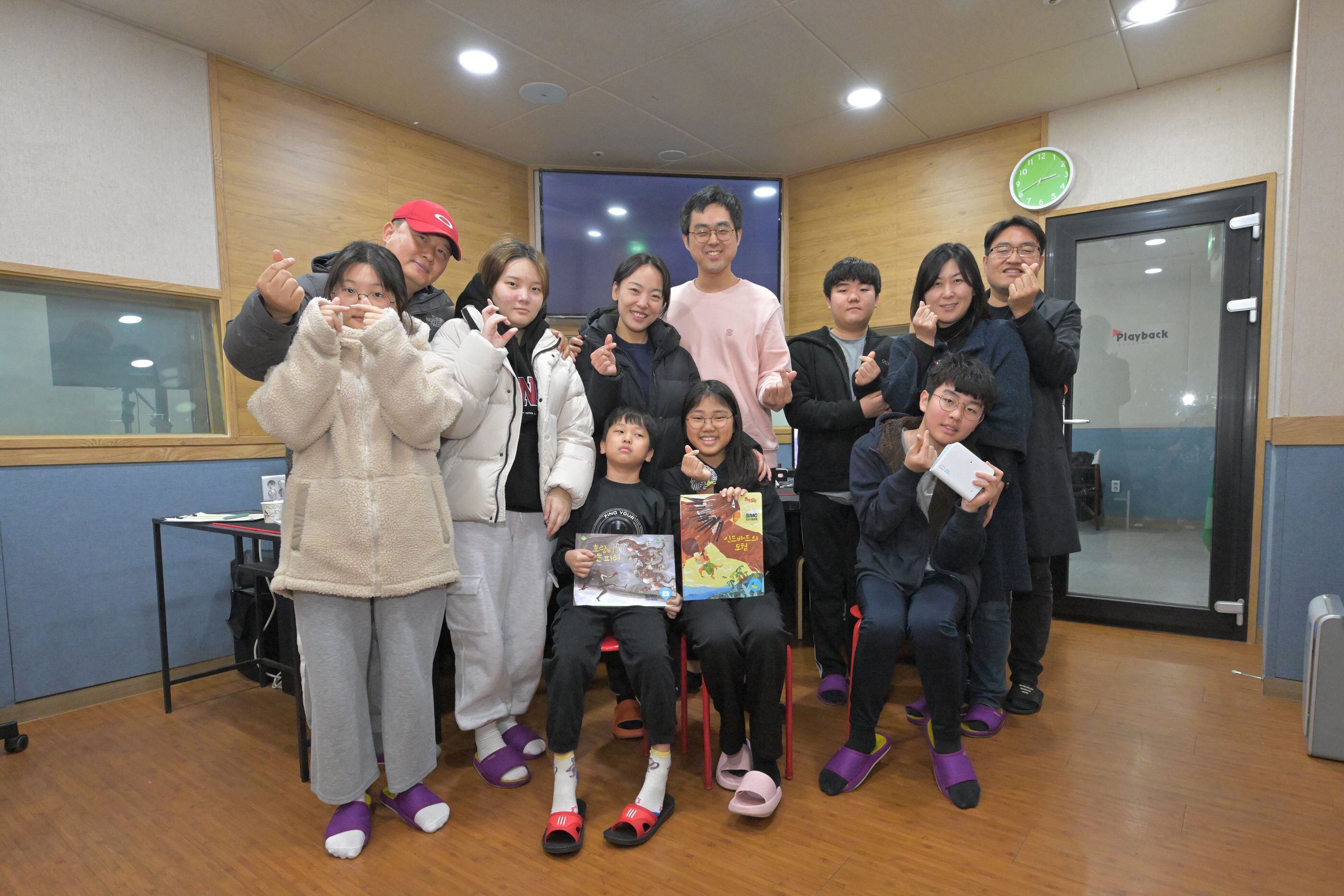 ㈜스튜디오모멘텀 이미지
