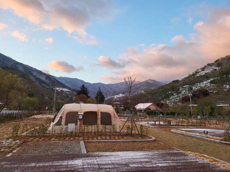 산타 야영장 이미지