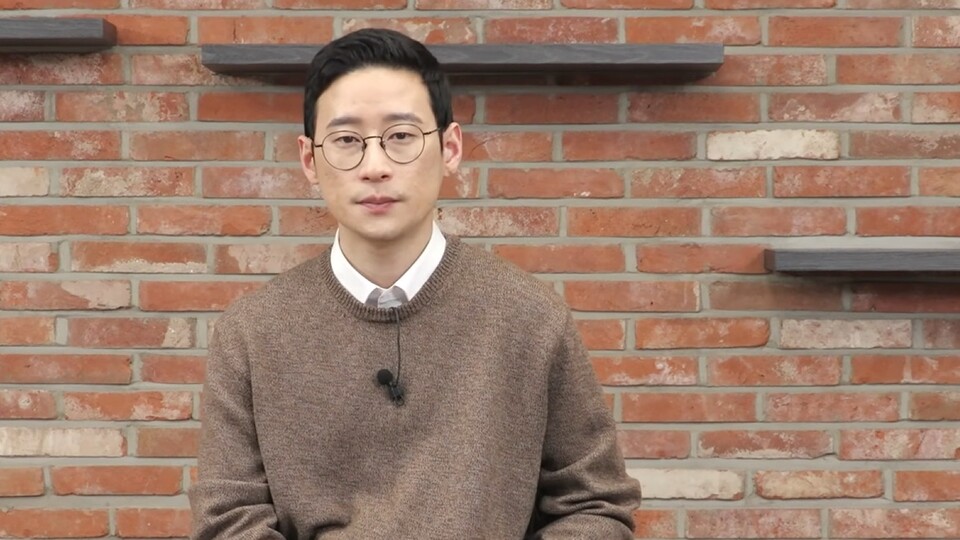 디렉터 이미지