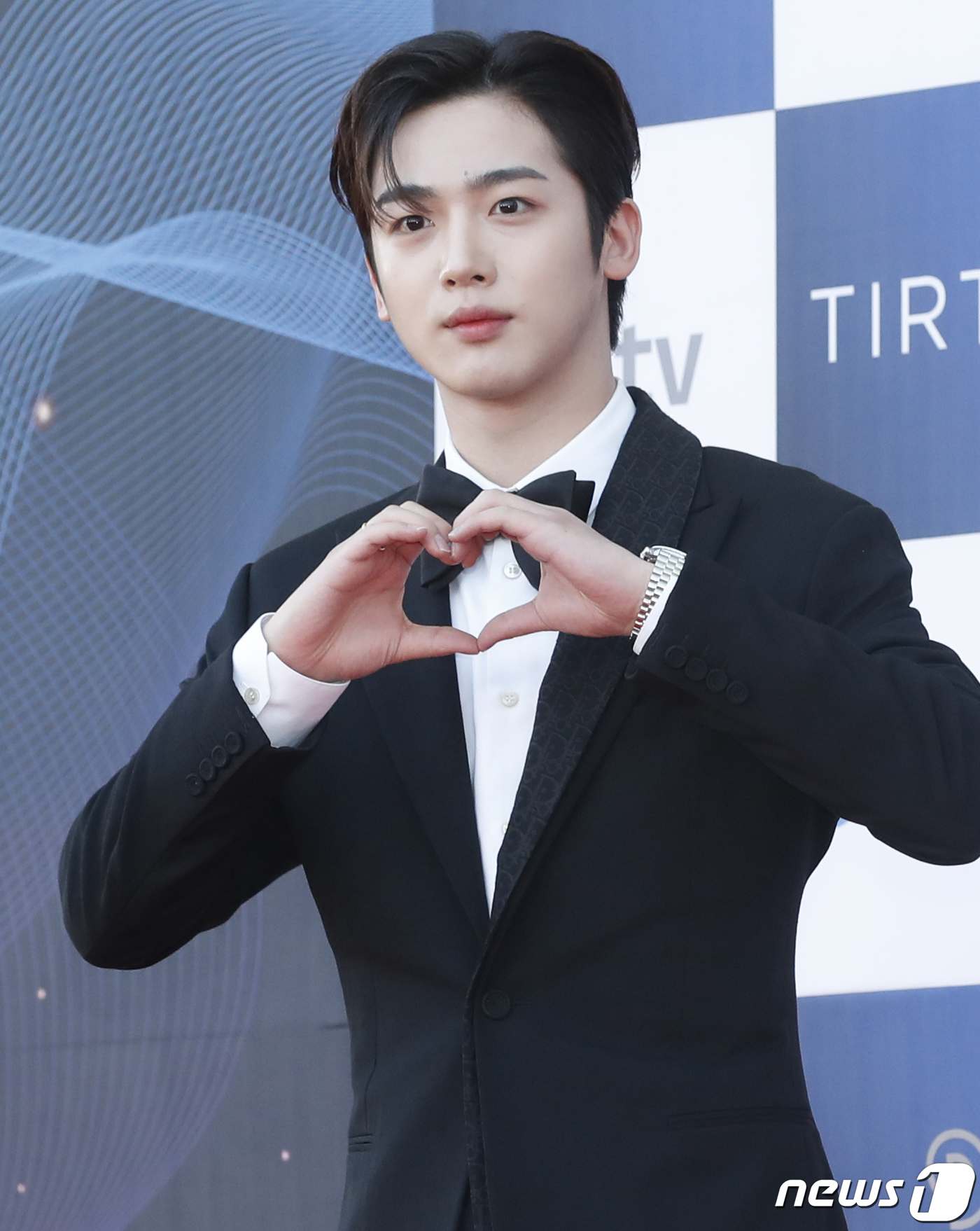 [단독] 위아이 김요한, 청춘물 '별이 빛나는 우리' 주연으로 안방 컴백