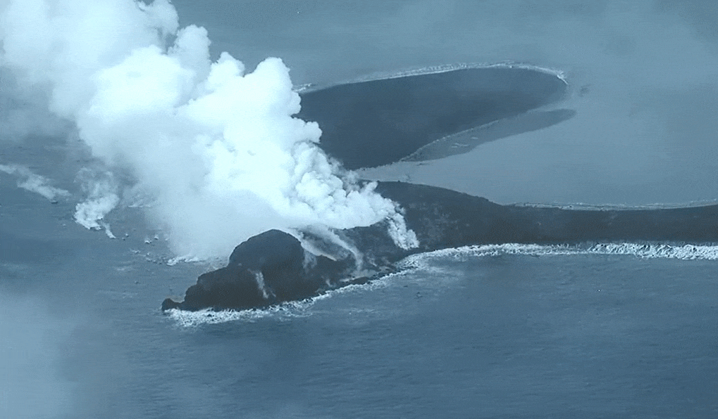 일본 해상보안청이 지난달 23일 드론으로 촬영한 영상