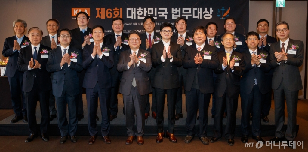 법무법인피터앤김 이미지