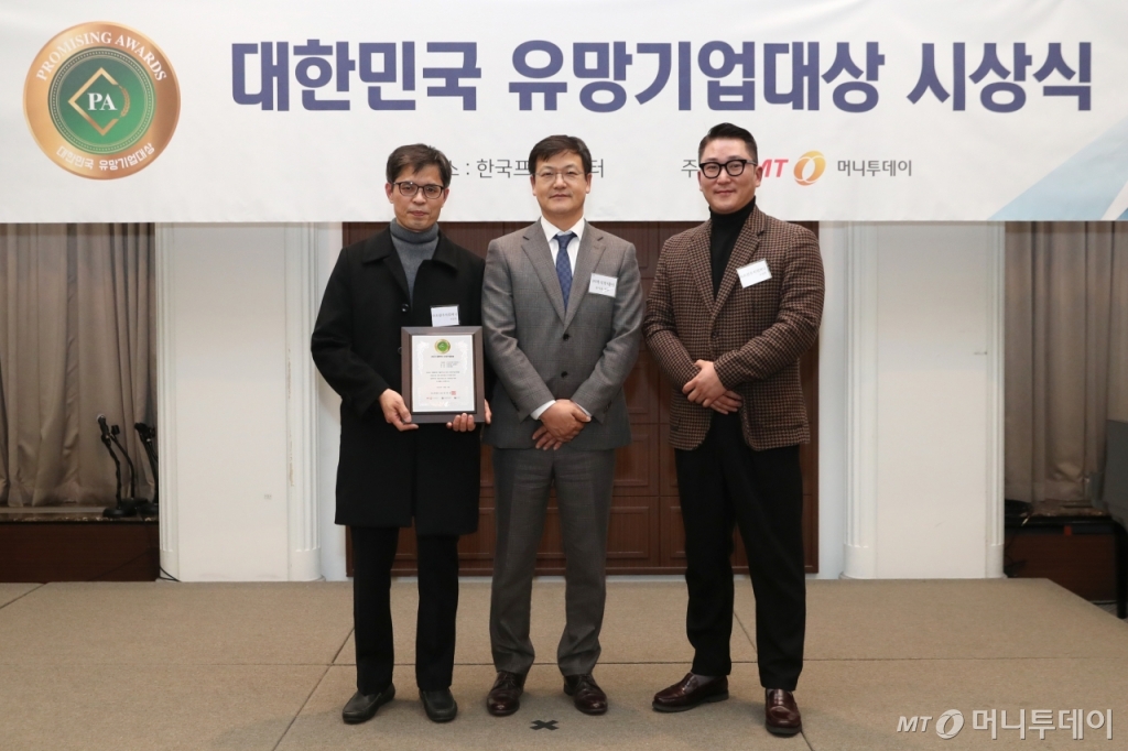 트윈루지컴퍼니 이미지