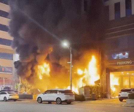 화재 당시 모습. 사회관계망서비스(SNS) 갈무리