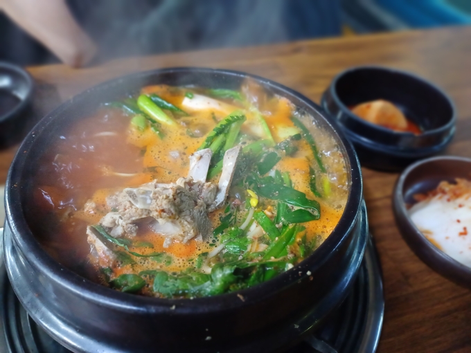왕뚝배기감자탕 이미지