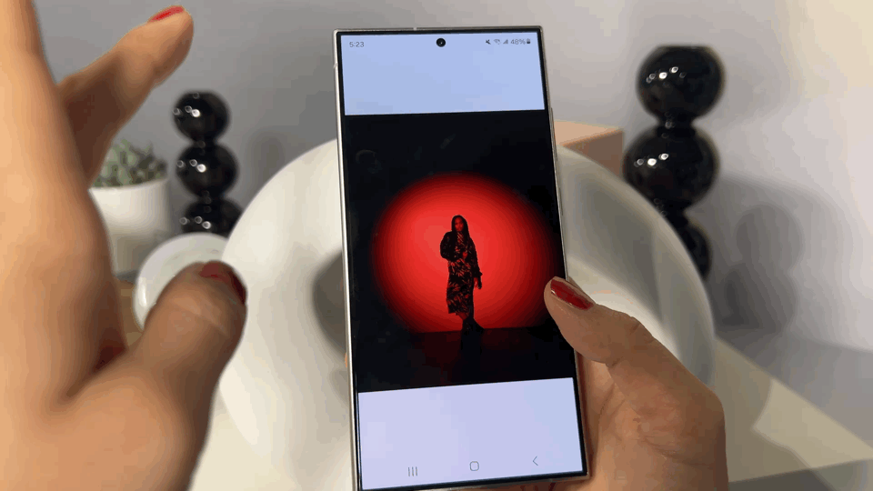 갤럭시S24울트라의 갤러리 앱 편집 기능으로 그림자를 제거하는 모습. [박혜림/rim@]
