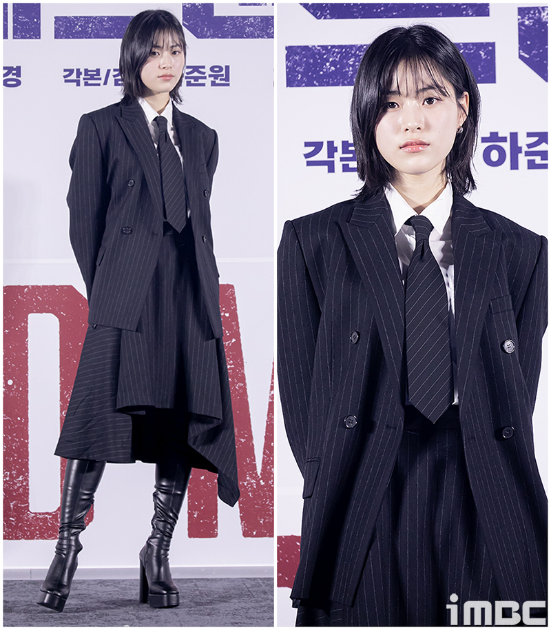 웬즈데이 이미지
