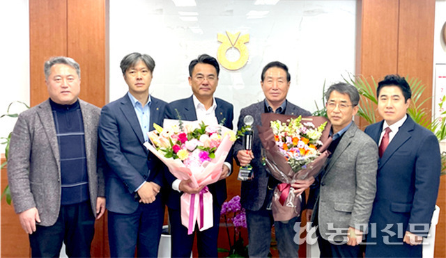 춘천철원화천양구축산업협동조합 이미지